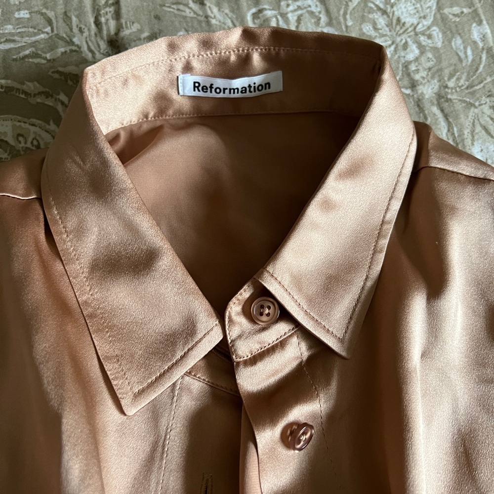 Reformation silk button up - Picture 3 of 4